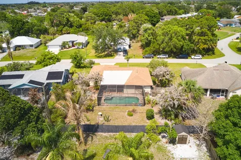 544 SW Dairy Road Port St Lucie FL 34953