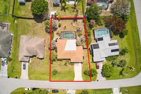 544 SW Dairy Road Port St Lucie FL 34953