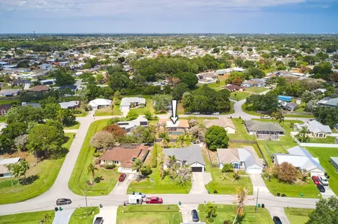 544 SW Dairy Road Port St Lucie FL 34953