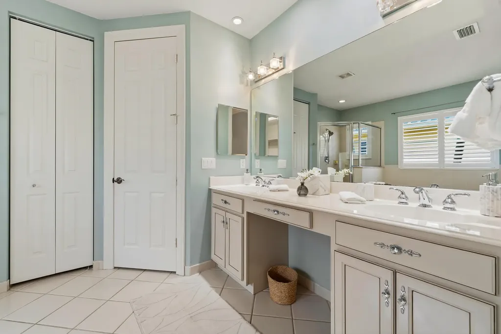 834 Madison Court Palm Beach Gardens FL 33410