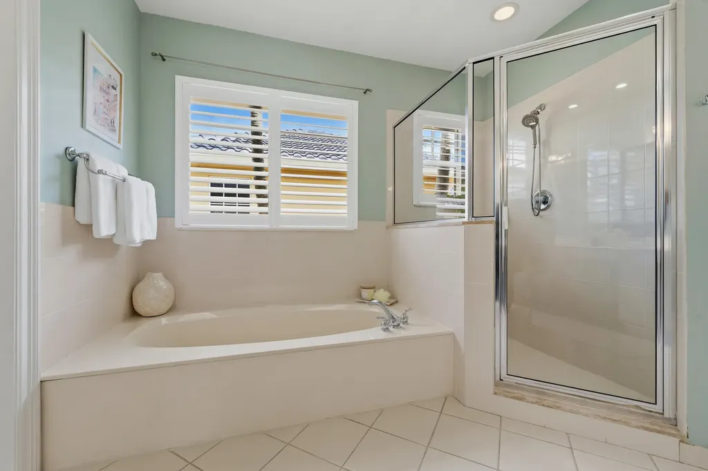 834 Madison Court Palm Beach Gardens FL 33410