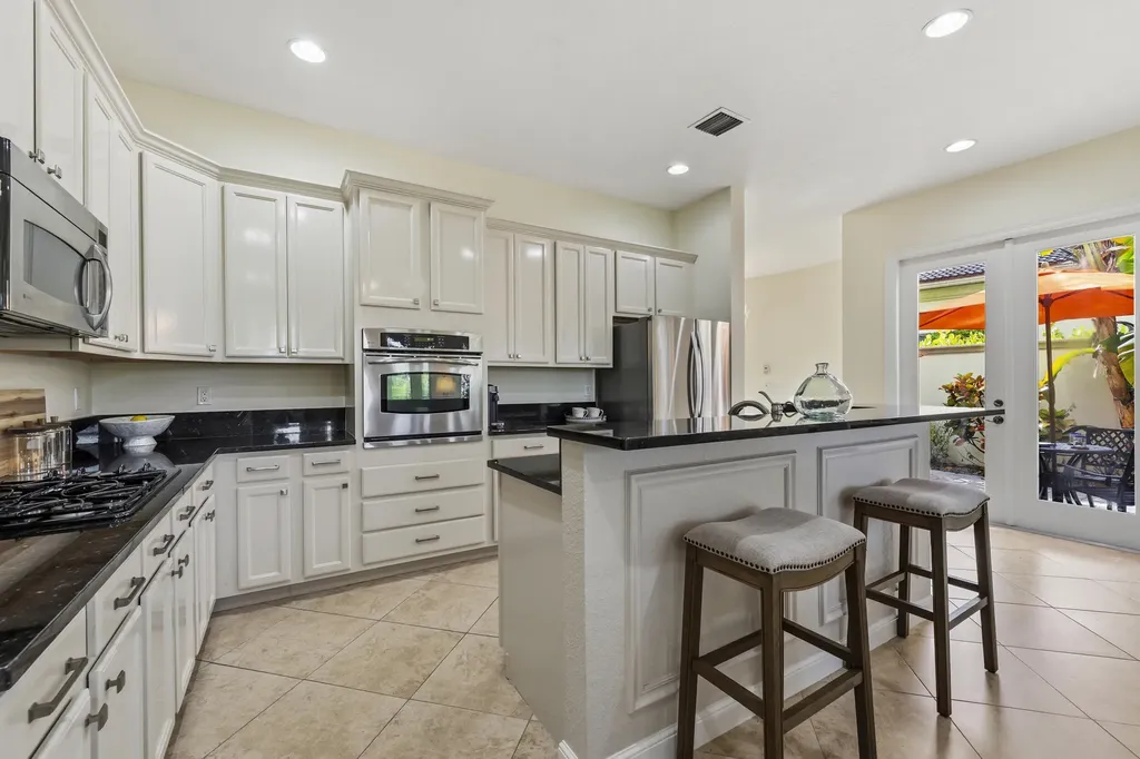 834 Madison Court Palm Beach Gardens FL 33410