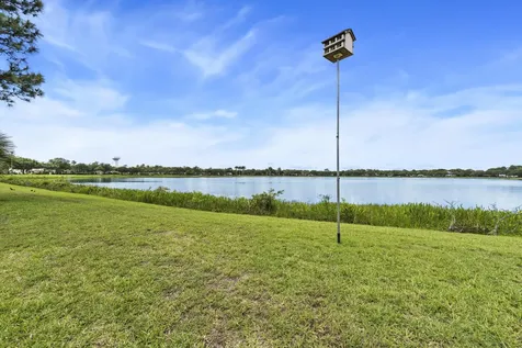 834 Madison Court Palm Beach Gardens FL 33410