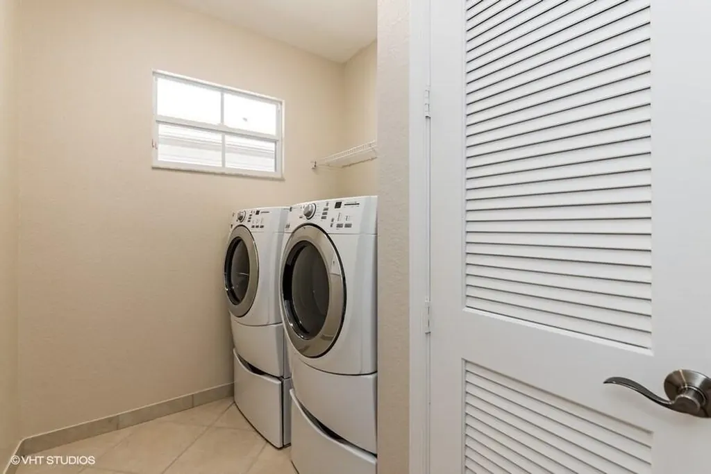 623 Castle Drive Palm Beach Gardens FL 33410
