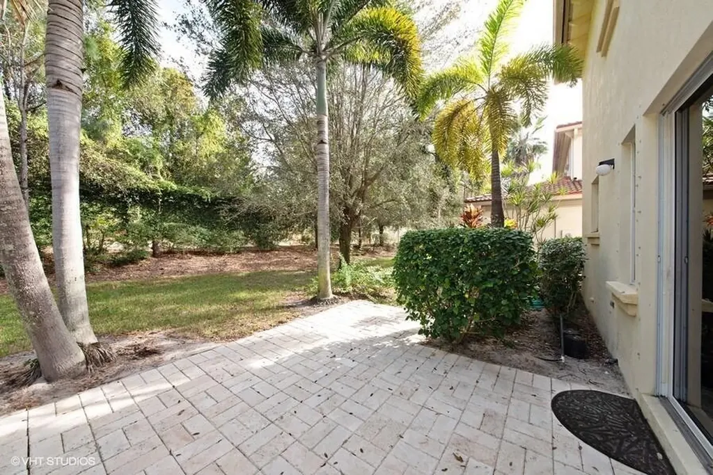 623 Castle Drive Palm Beach Gardens FL 33410