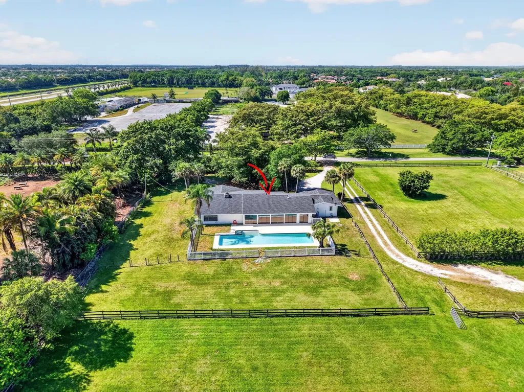 10157 La Reina Road Delray Beach FL 33446