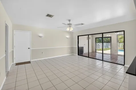 10157 La Reina Road Delray Beach FL 33446