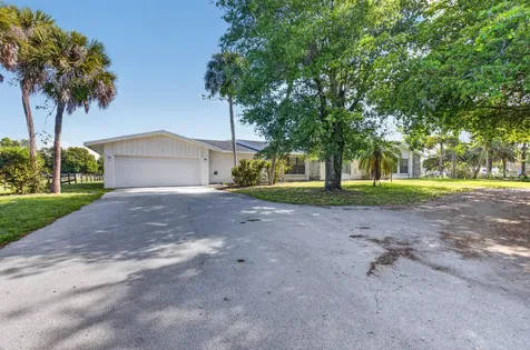 10157 La Reina Road Delray Beach FL 33446