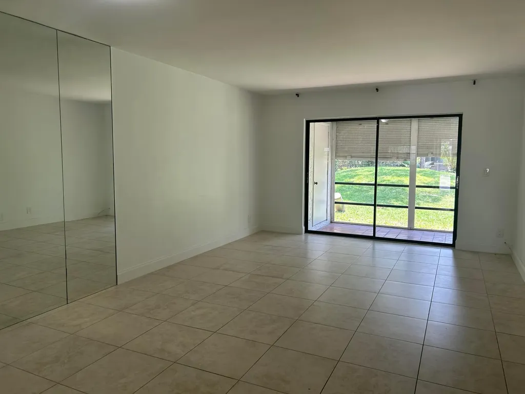 1290 S Military Trail Deerfield Beach FL 33442