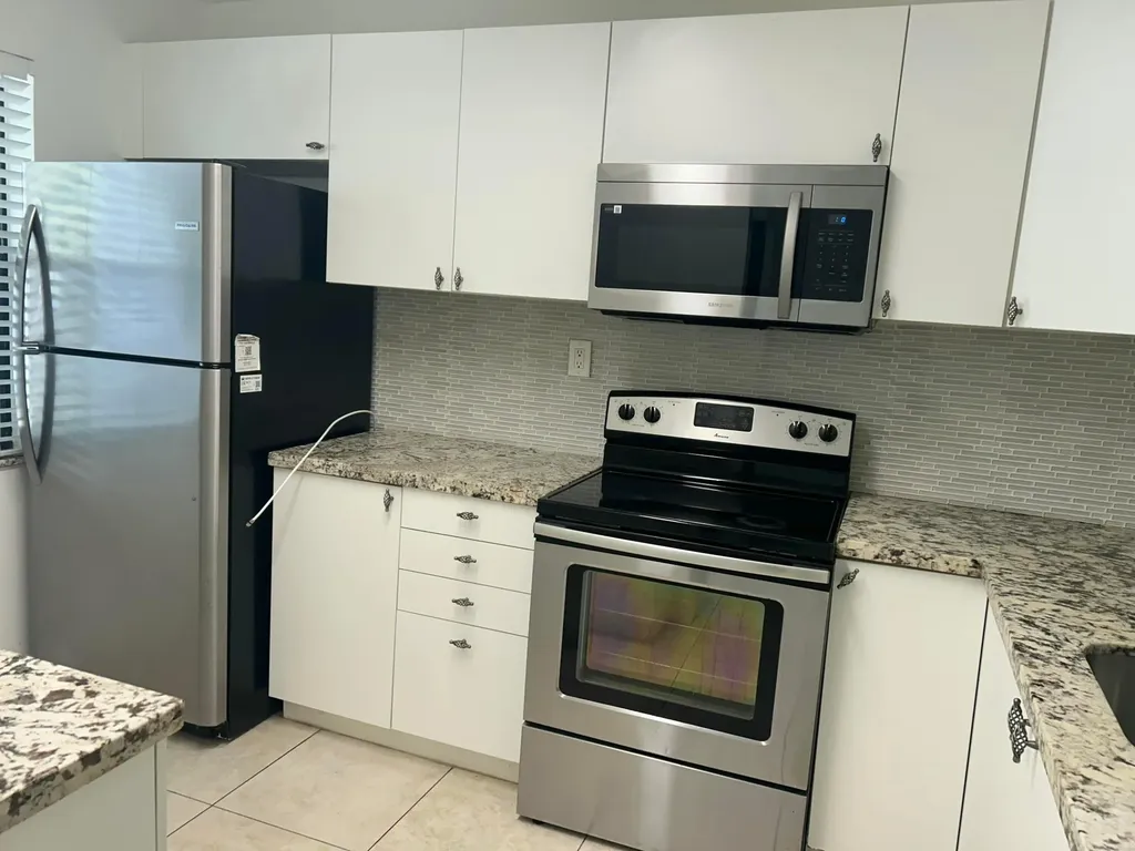 1290 S Military Trail Deerfield Beach FL 33442