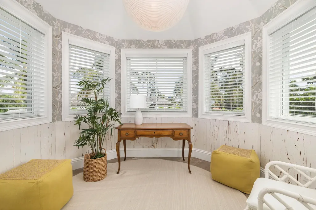 443 Seaview Avenue Palm Beach FL 33480