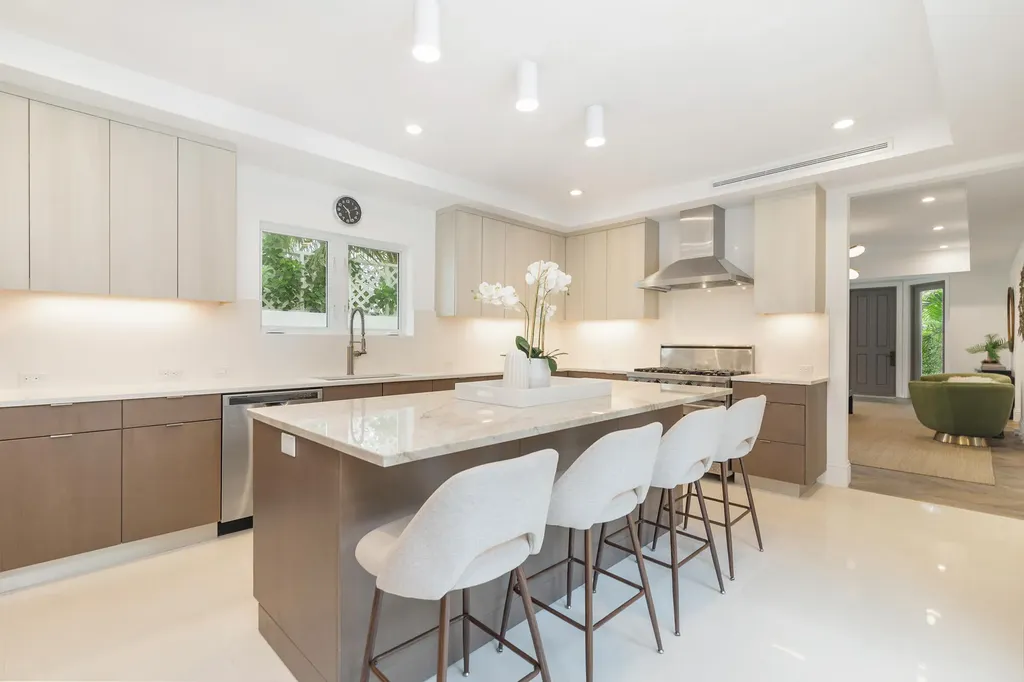 443 Seaview Avenue Palm Beach FL 33480
