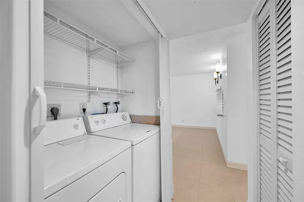 7173 Orange Drive Davie FL 33314