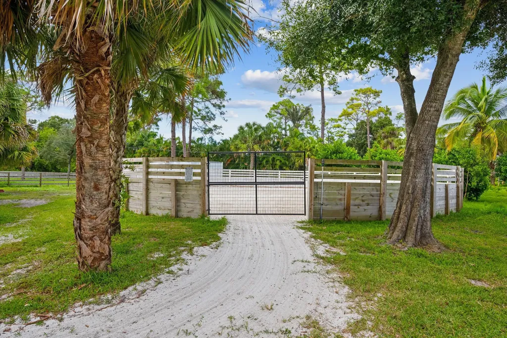3509 C Road Loxahatchee Groves FL 33470