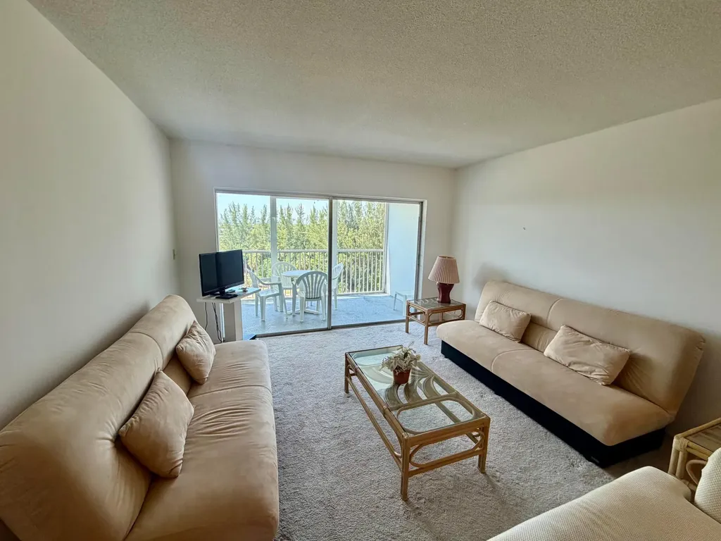 3150 N Palm Aire Drive Pompano Beach FL 33069