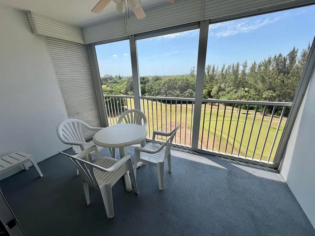 3150 N Palm Aire Drive Pompano Beach FL 33069
