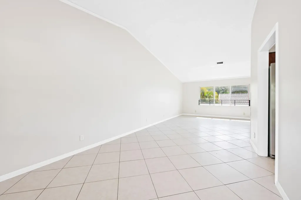2981 NW 92nd Avenue Coral Springs FL 33065