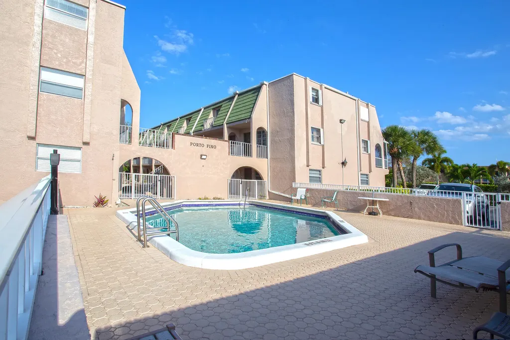 1100 SE 4th Avenue Deerfield Beach FL 33441