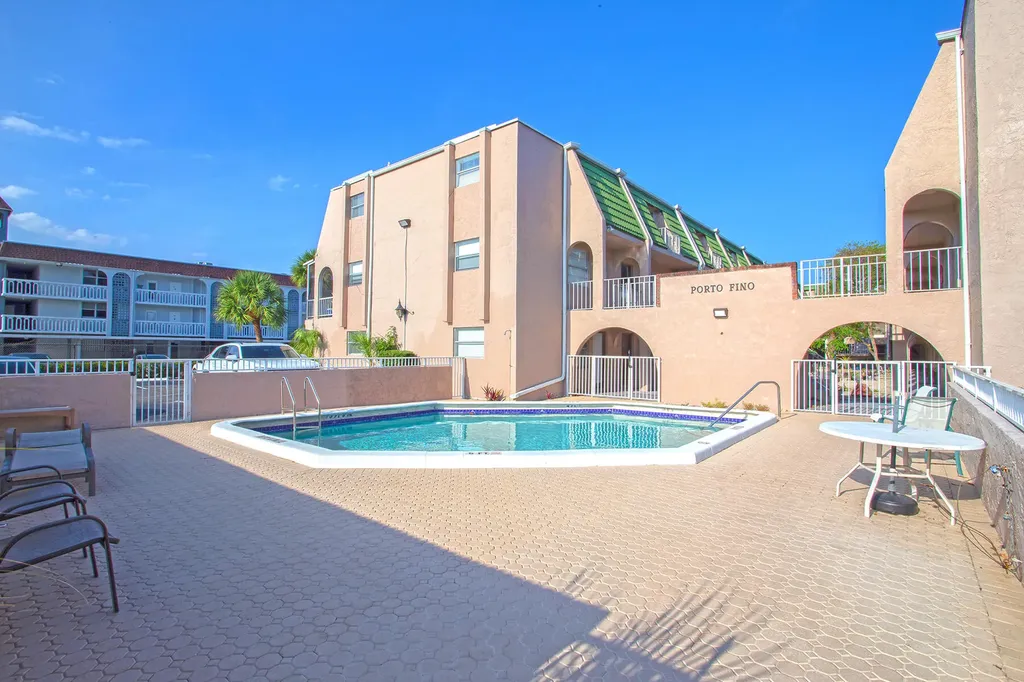 1100 SE 4th Avenue Deerfield Beach FL 33441