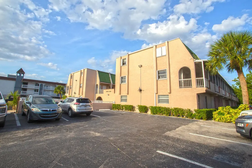 1100 SE 4th Avenue Deerfield Beach FL 33441