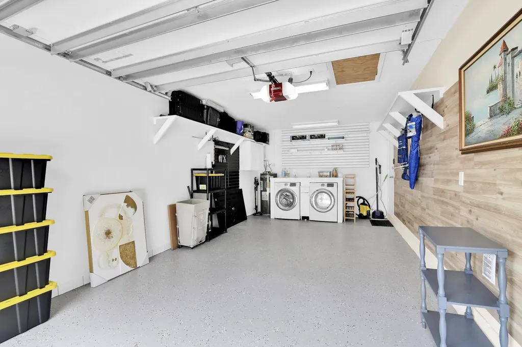 432 SW Natura Avenue Deerfield Beach FL 33441