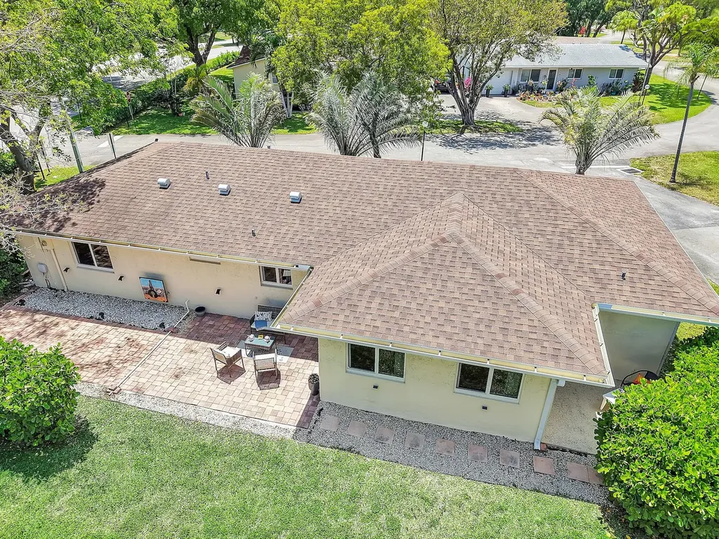 432 SW Natura Avenue Deerfield Beach FL 33441