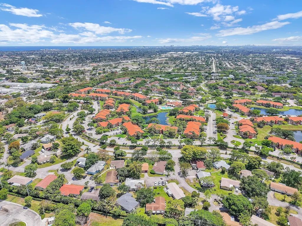432 SW Natura Avenue Deerfield Beach FL 33441