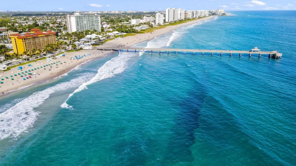 432 SW Natura Avenue Deerfield Beach FL 33441