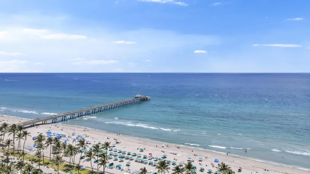 432 SW Natura Avenue Deerfield Beach FL 33441