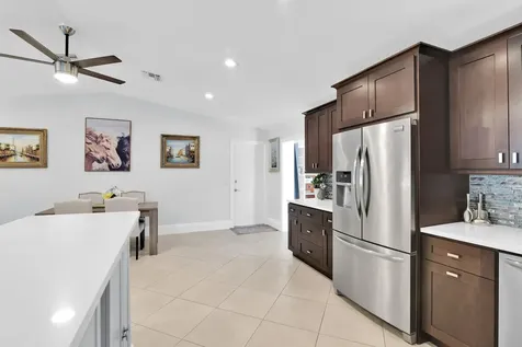 432 SW Natura Avenue Deerfield Beach FL 33441