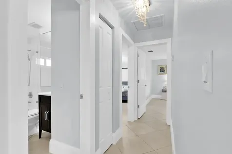 432 SW Natura Avenue Deerfield Beach FL 33441