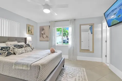 432 SW Natura Avenue Deerfield Beach FL 33441