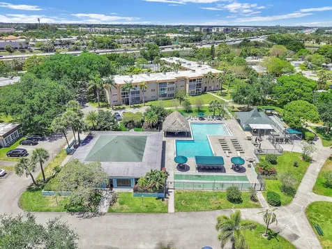 432 SW Natura Avenue Deerfield Beach FL 33441