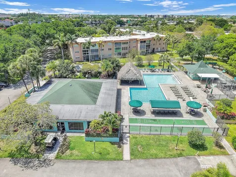 432 SW Natura Avenue Deerfield Beach FL 33441