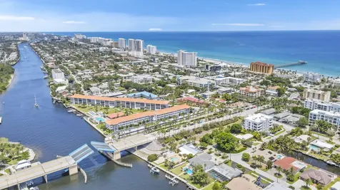 432 SW Natura Avenue Deerfield Beach FL 33441