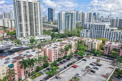 19601 E Country Club Drive Aventura FL 33180