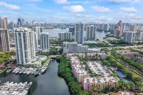 19601 E Country Club Drive Aventura FL 33180