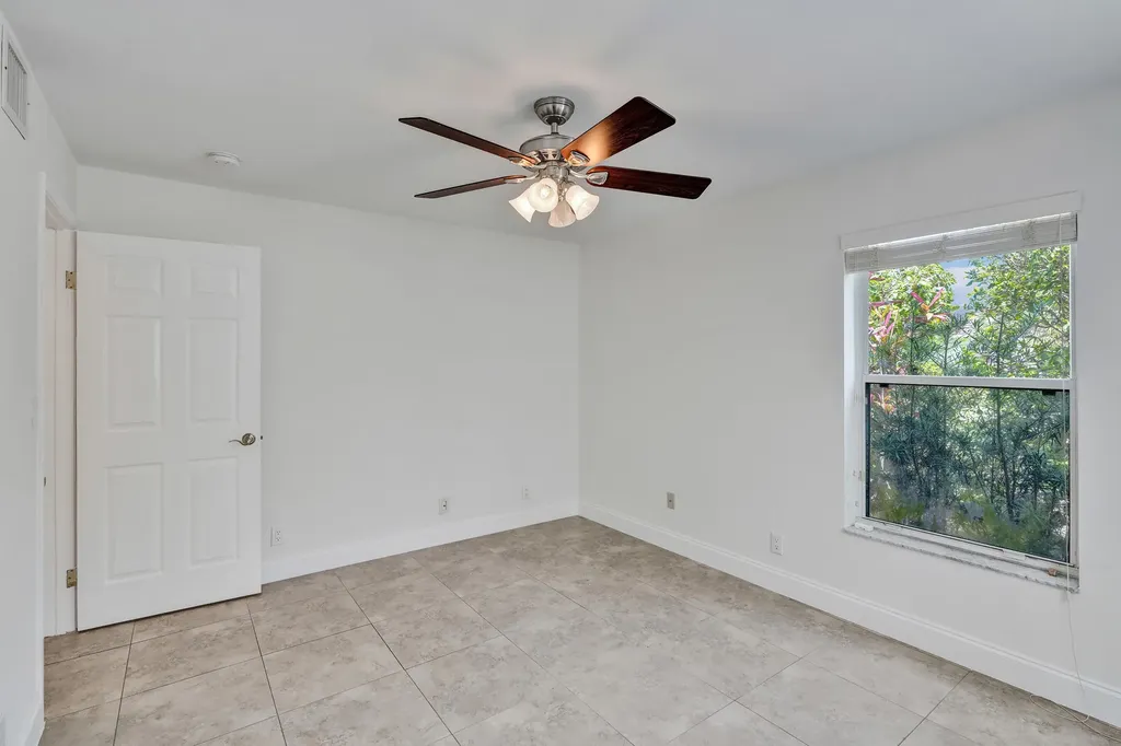 1717 N Riverside Drive Pompano Beach FL 33062