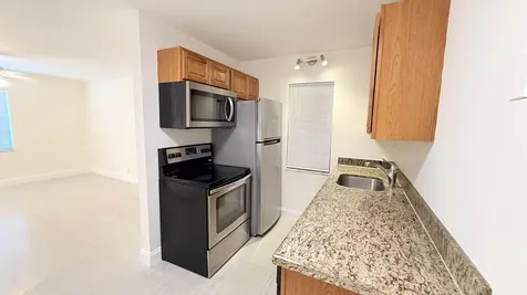 607 NE 29th Drive Wilton Manors FL 33334