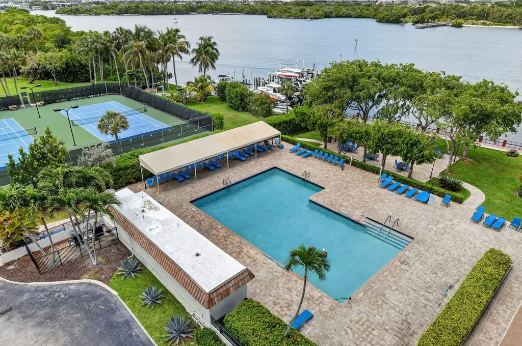 2121 N Ocean Boulevard Boca Raton FL 33431