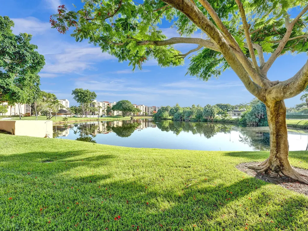 955 Dotterel Road Delray Beach FL 33444
