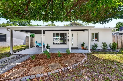 5216 NE 2nd Terrace Oakland Park FL 33334