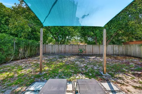 5216 NE 2nd Terrace Oakland Park FL 33334