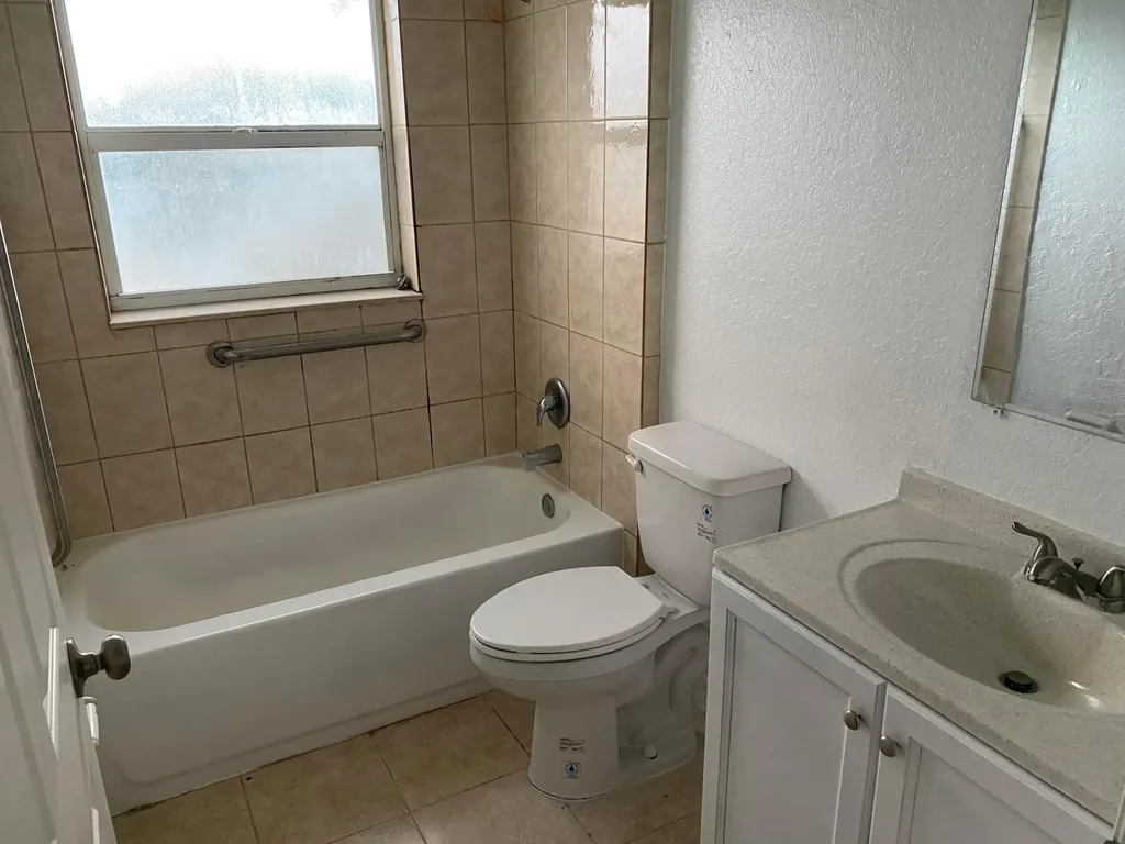 618 NE 1st Street Boynton Beach FL 33435