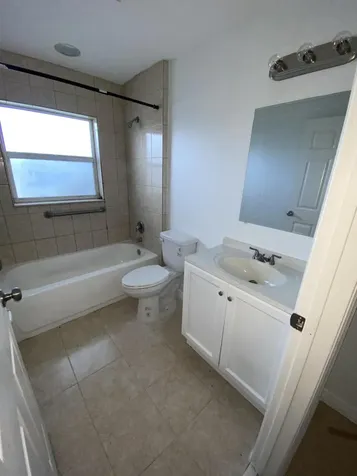 618 NE 1st Street Boynton Beach FL 33435