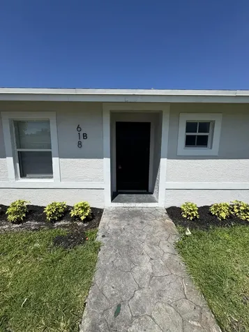 618 NE 1st Street Boynton Beach FL 33435
