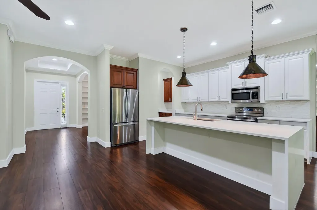 12077 Aviles Circle Palm Beach Gardens FL 33418