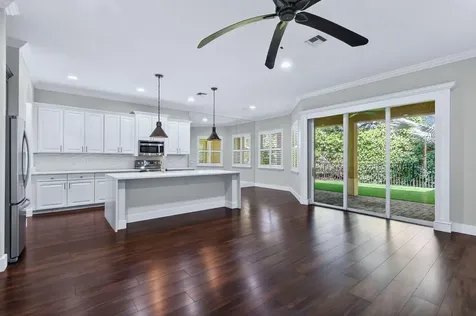 12077 Aviles Circle Palm Beach Gardens FL 33418