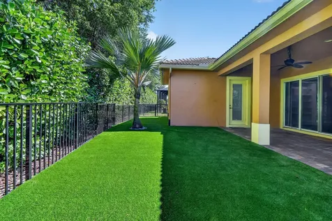 12077 Aviles Circle Palm Beach Gardens FL 33418