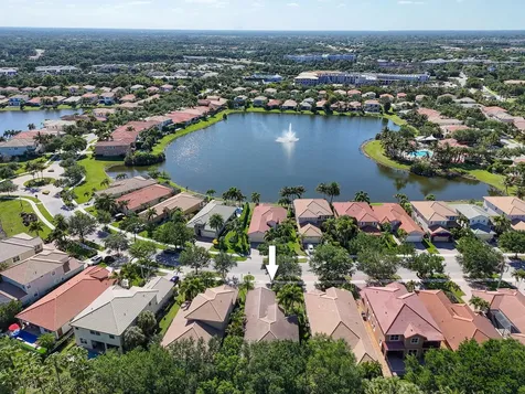 12077 Aviles Circle Palm Beach Gardens FL 33418